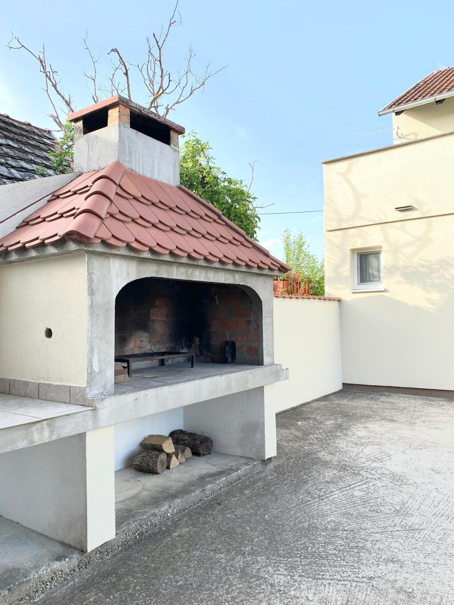 Apartman Lucija Gradici Zewnętrze zdjęcie